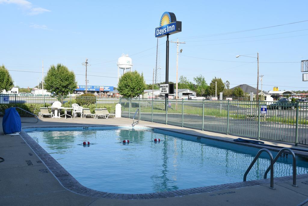 Econo Lodge Cherry Point Havelock Exterior photo