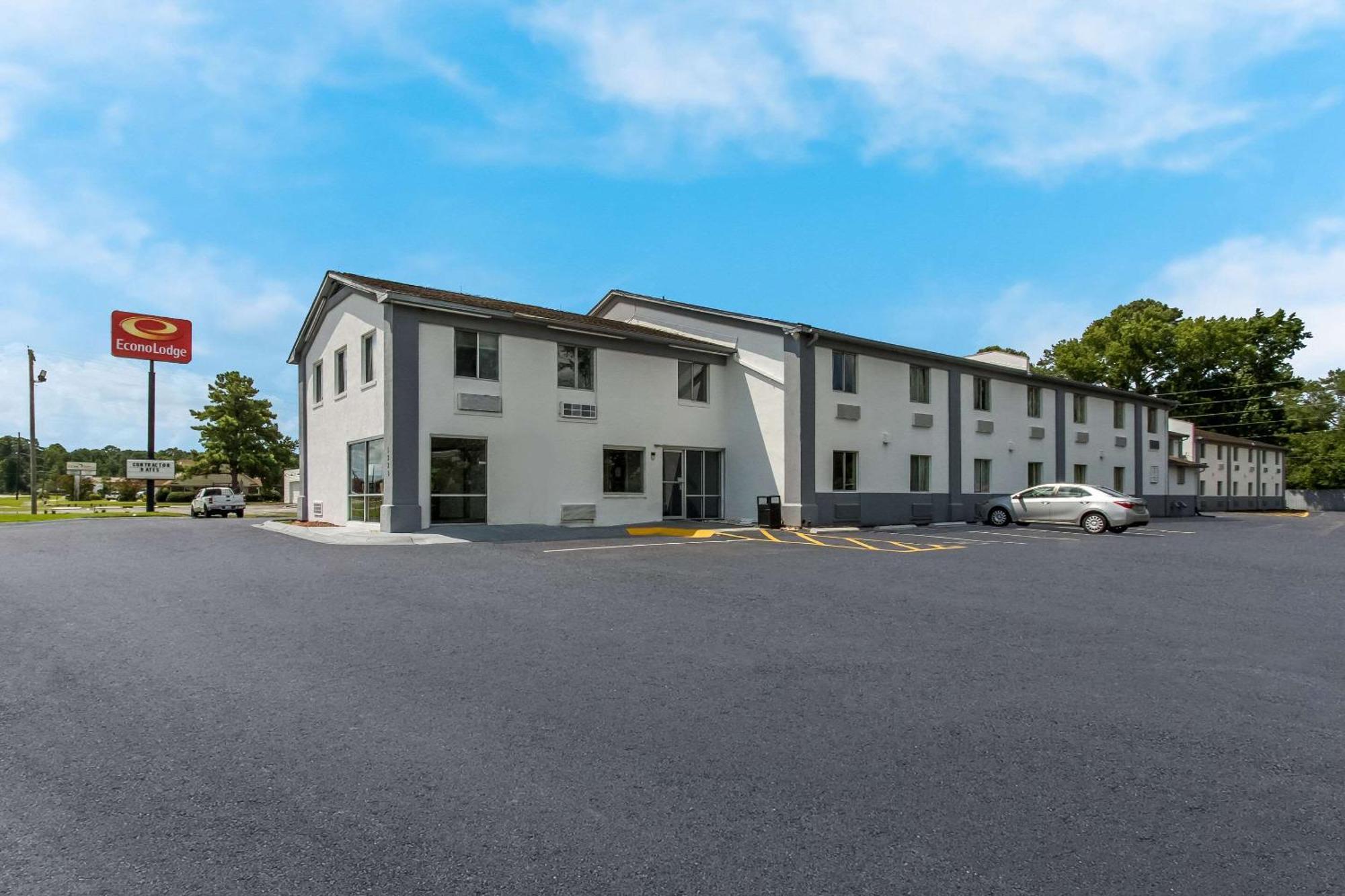 Econo Lodge Cherry Point Havelock Exterior photo